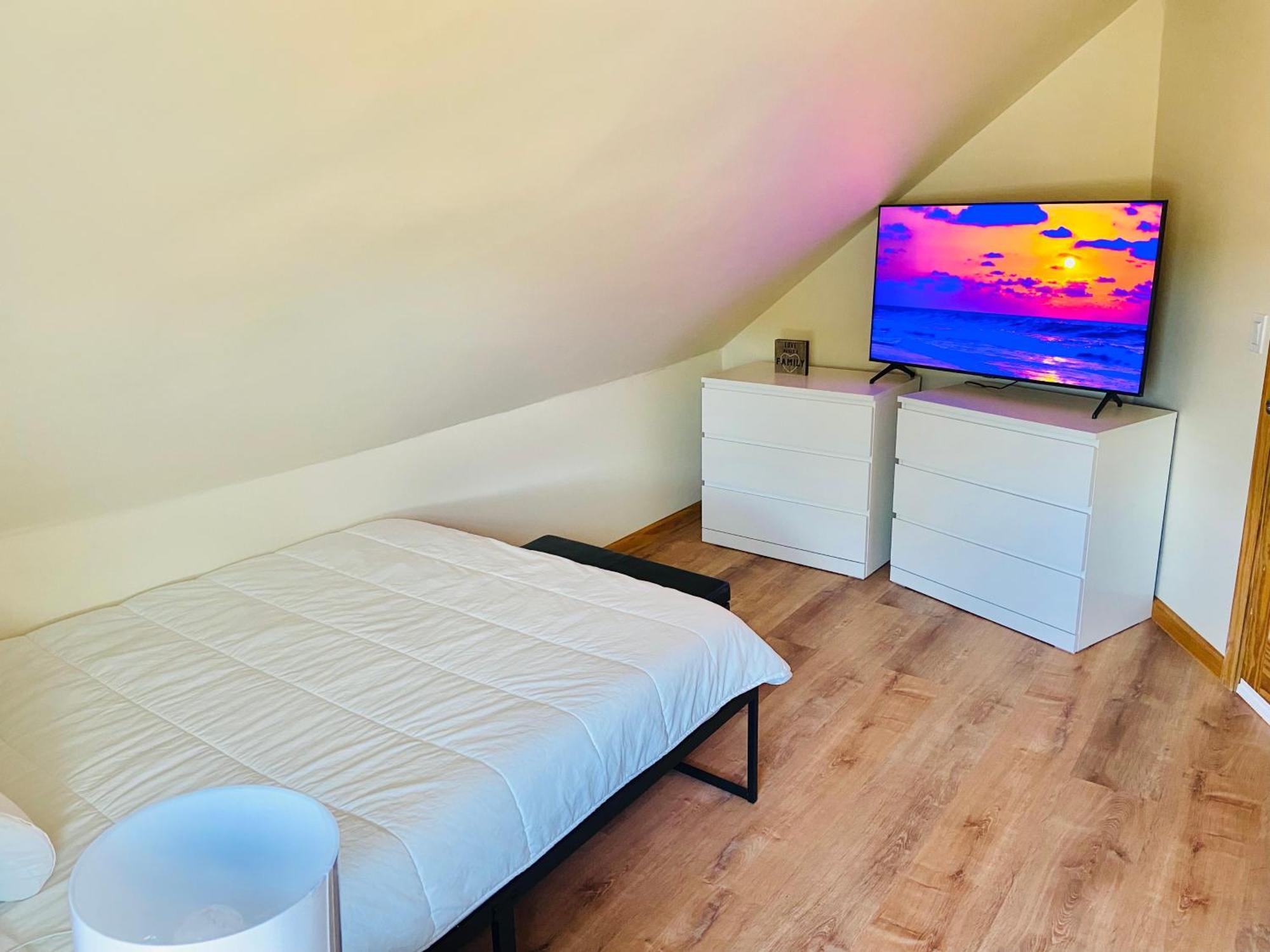 Bright, Stylish & Cozy Private Attic Unit Near Nyc! Apartment Haledon Exterior photo